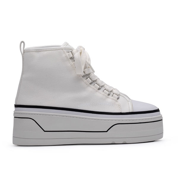 D'Amelio Footwear | Embrace Style with The Eyekonn Sneaker - White & White Canvas/Soft Nappu PU 6.5